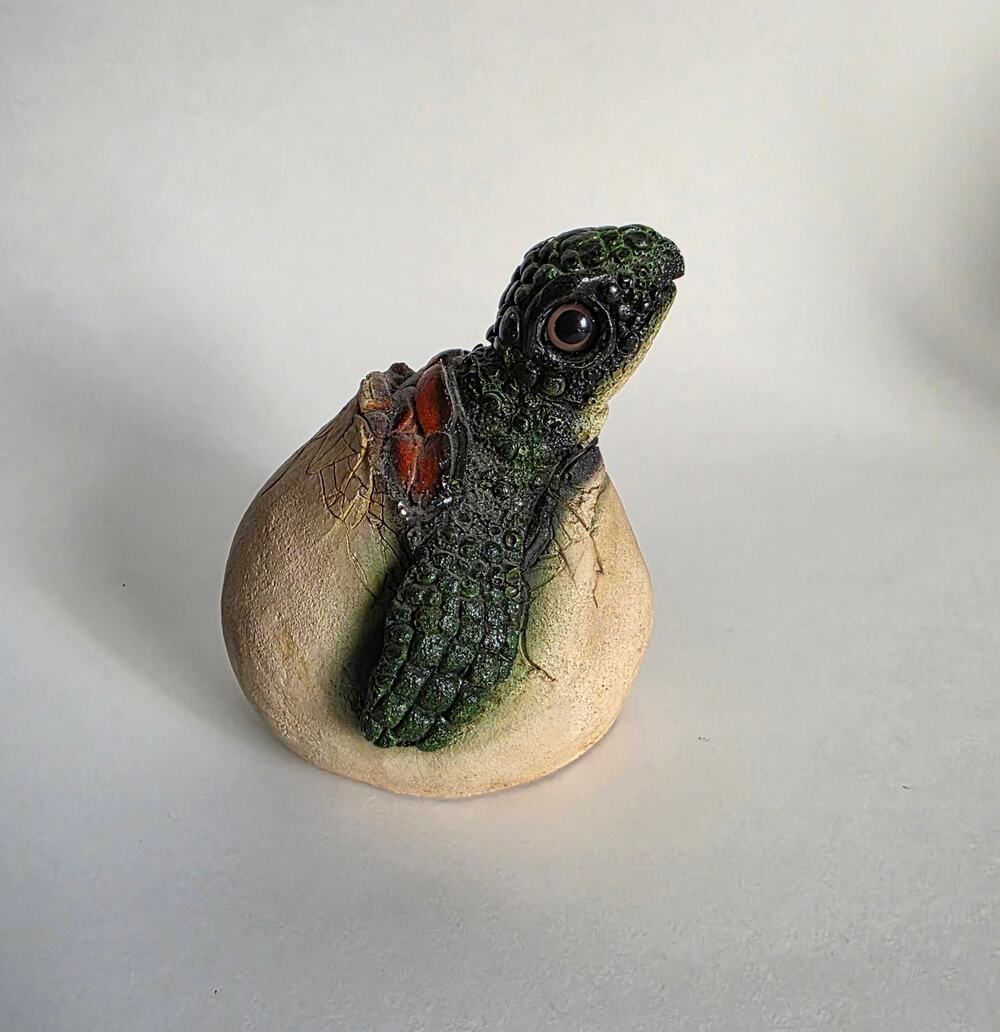 Vintage 1989 The Hatchlings Turtle Shade Tree Creations Figurine 4"